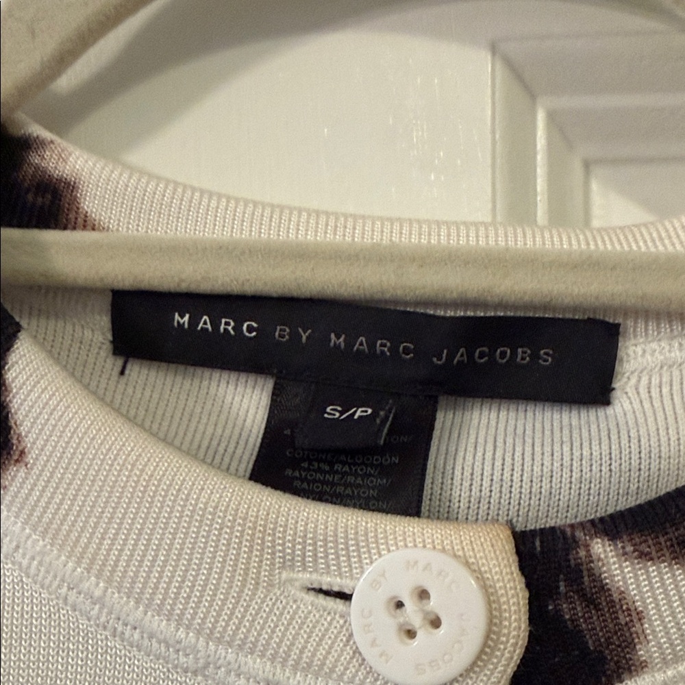 Marc Jacobs and White Patterned Cardigan - Picture 2 of 11